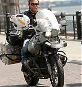 2004-07-29-Ewan-McGregor-and-Charley-Booman-Complete-2000-Mile-Motorbike-Journey-045.jpg