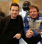 2005-12-14-Ewan-McGregor-and-Charley-Boorman-Launch-Race-To-Dakar-003.jpg