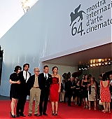 2007-09-02-64th-Venice-Film-Festival-Cassandras-Dream-Premiere-058.jpg