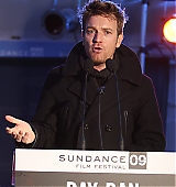 2009-01-18-Sundance-Film-Festival-Ray-Ban-Visionary-Awards-Gala-048.jpg