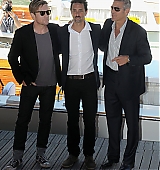 2009-09-08-66th-Venice-Film-Festival-The-Men-Who-Stare-At-Goats-Photocall-029.jpg