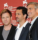 2009-09-08-66th-Venice-Film-Festival-The-Men-Who-Stare-At-Goats-Photocall-063.jpg