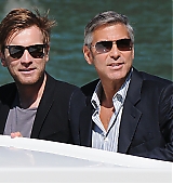 2009-09-08-66th-Venice-Film-Festival-The-Men-Who-Stare-At-Goats-Photocall-086.jpg