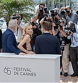 2012-05-16-Cannes-Film-Festival-Jury-Photocall-034.jpg
