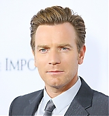 2012-12-10-The-Impossible-Los-Angeles-Premiere-100.jpg