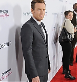 2012-12-10-The-Impossible-Los-Angeles-Premiere-113.jpg