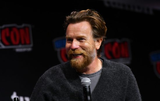 Ewan McGregor Takes Stage At NYCC & Talks Actors’ Strike: “It’s A Shame That It’s Taking The Studios This Length Of Time…”