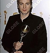 2002-00-00-Golden-Satellite-Awards-016.jpg
