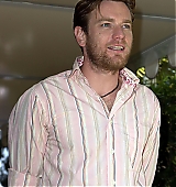 2003-05-17-56th-Cannes-Film-Festival-Young-Adam-Photocall-015.jpg
