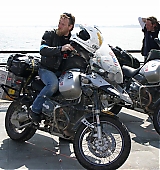 2004-07-29-Ewan-McGregor-and-Charley-Booman-Complete-2000-Mile-Motorbike-Journey-030.jpg