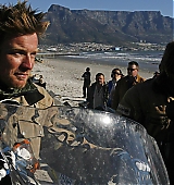 2007-08-04-Ewan-McGregor-and-Charlie-Boorman-Arrive-in-Cape-Town-033.jpg