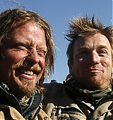 2007-08-04-Ewan-McGregor-and-Charlie-Boorman-Arrive-in-Cape-Town-034.jpg