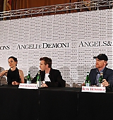 2009-05-03-Angels-and-Demons-Vatican-City-Press-Conference-004.jpg
