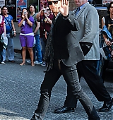 2011-05-24-Candids-Outside-Late-Show-With-David-Letterman-014.jpg