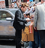 2011-05-24-Candids-Outside-Late-Show-With-David-Letterman-057.jpg