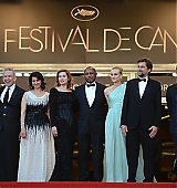 2012-05-16-Cannes-Film-Festival-Opening-Ceremony-006.jpg