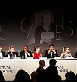 2012-05-27-Cannes-Film-Festival-Winners-Press-Conference-009.jpg