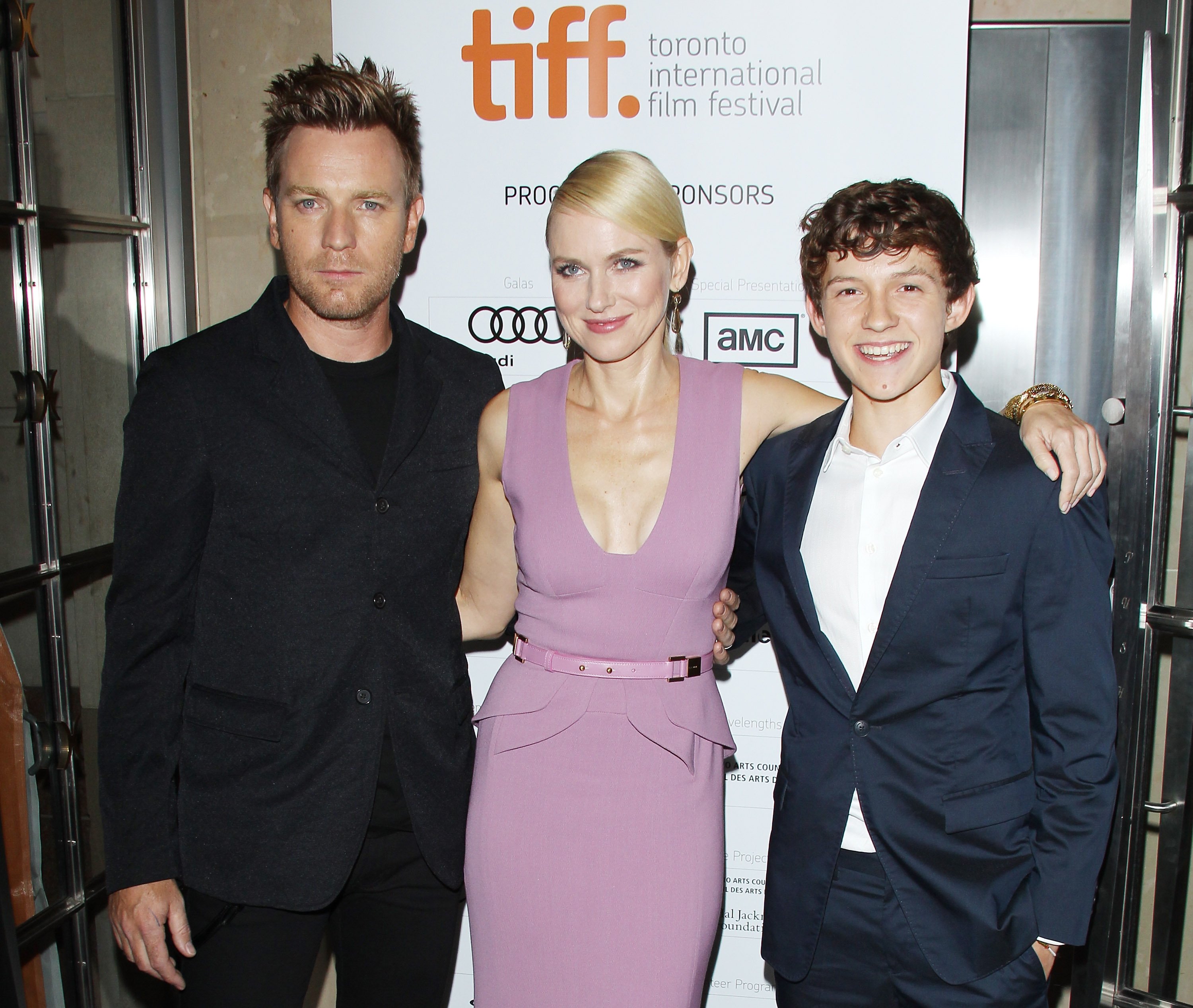 2012-09-09-TIFF-The-Impossible-Premiere-058.jpg