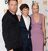 2012-09-09-TIFF-The-Impossible-Premiere-040.jpg