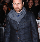 2012-11-19-The-Impossible-London-Premiere-043.jpg