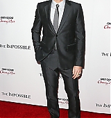 2012-12-10-The-Impossible-Los-Angeles-Premiere-061.jpg