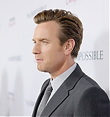 2012-12-10-The-Impossible-Los-Angeles-Premiere-243.jpg