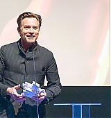 2024-01-31-Receives-the-Honorary-Dragon-Award-At-Gothenburg-Film-Festival-009.jpg